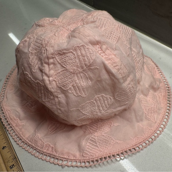 Blush Mauve Butterfly Sun Bonnet - Picture 3 of 5
